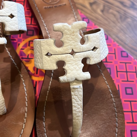 Tory Burch ivory size 8 leather flip-flops - Picture 2 of 4